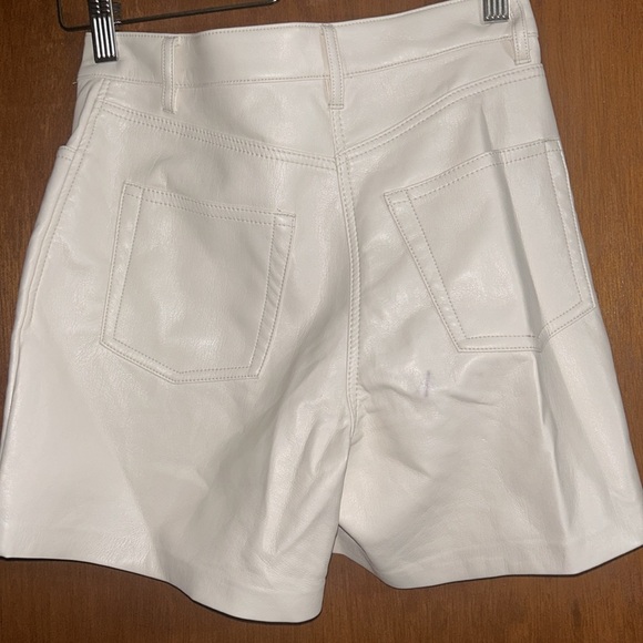 Wilfred Melinia shorts - Picture 3 of 3